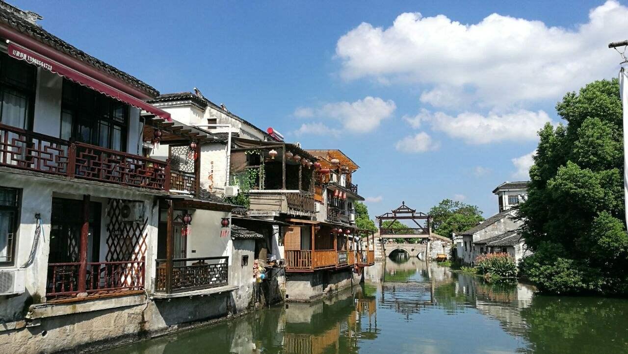 雨虹桃花源助力宝鸡华隆云樾府项目建设
